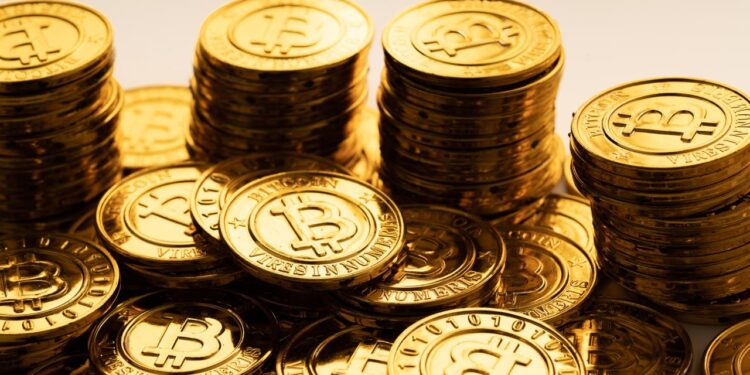 Bitcoin ETFs Amass 1 Million BTC – A New Leader Emerges