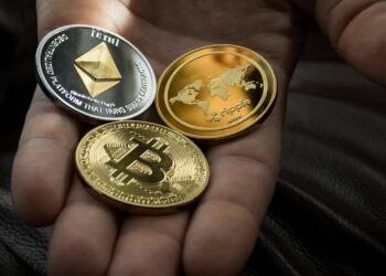 Crypto ETFs Surge: ETH Net Inflows Hit $1B, BTC ETFs Reach $33B in Record-Setting Year