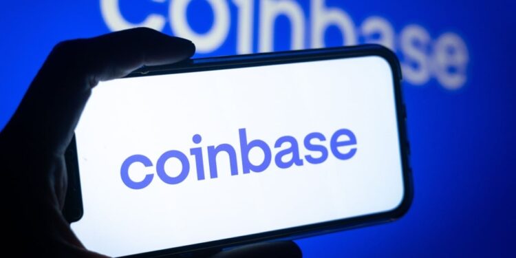 Crypto Hedge Funds Are Quietly Getting Debanked, Survey Shows