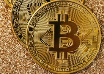 Mining Boom: Bitcoin Miners Rake in Highest Revenue Since April
