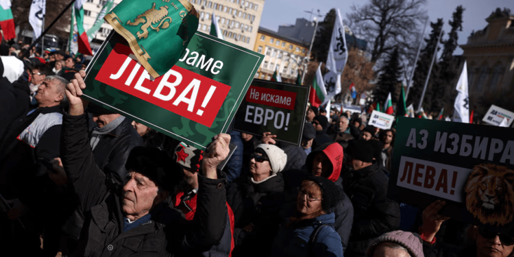 Fears of Price Hikes Fuel Bulgarian Euro Protests