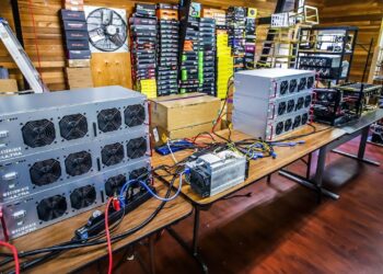 I'm mining most of my rigs to AION…