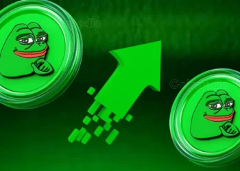 Experts Flash Buy Signal for PEPE as It Outperforms BTC and ETH