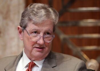 Senator Kennedy Grills Paul Atkins Over Sam Bankman-Fried’s Parents