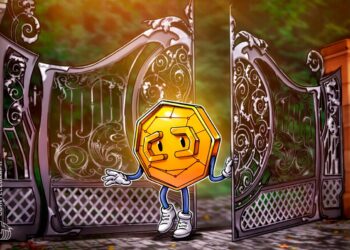 What are crypto payment gateways, and how do they work?