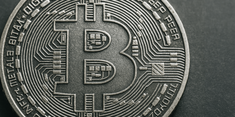 Mining Difficulty Rises 6.81% as Bitcoin Hashrate Hits Record High