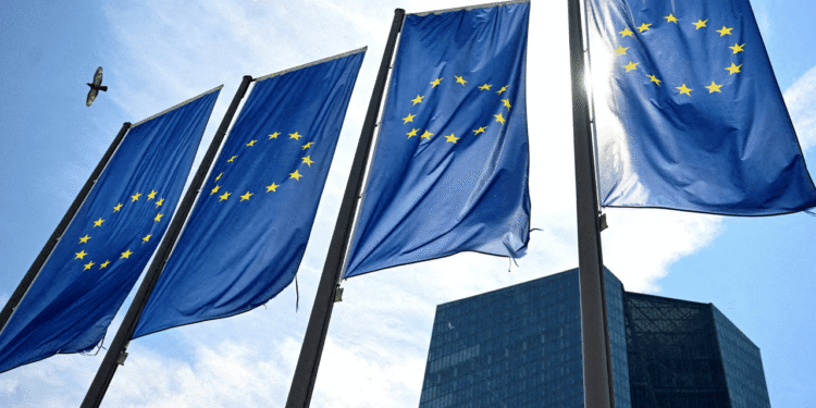 US Stablecoin Plans Ignite EU Regulatory Dispute