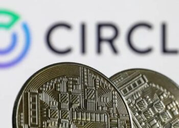 Circle explores possible sale to Coinbase or Ripple amid IPO plans