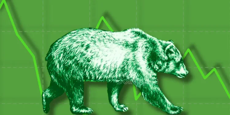 Peter Schiff Warns of S&P 500 Bear Market and Inflation Impact, Bitcoin Struggles as Gold Soars in 2025