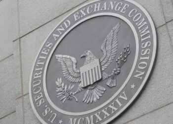 SEC Commissioner Rejects DeFi Overreach, Defends Core US Principles
