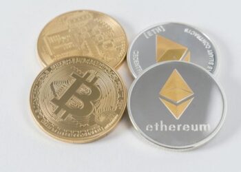 Bitcoin slides, Ether, XRP, Dogecoin move lower ahead of Fed Chair’s final Jackson Hole speech