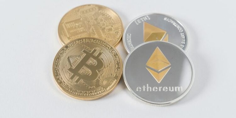 Bitcoin slides, Ether, XRP, Dogecoin move lower ahead of Fed Chair’s final Jackson Hole speech