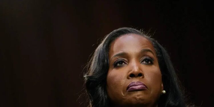 Trump Wants to Fire Fed Governor Lisa Cook