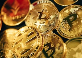 Crypto markets tumble amid US regional bank stress, prolonged government shutdown