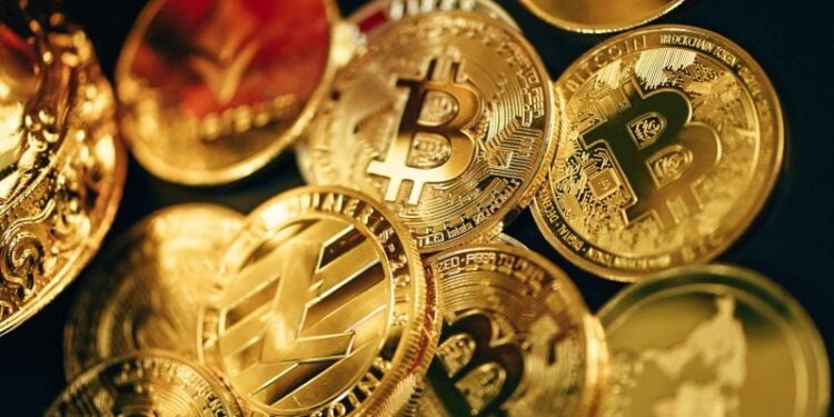 Crypto markets tumble amid US regional bank stress, prolonged government shutdown