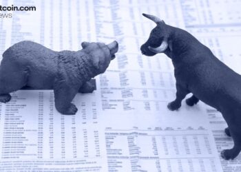 Fundstrat’s Tom Lee Dismisses Market Collapse, Calls Pullback a ‘Buying Opportunity’
