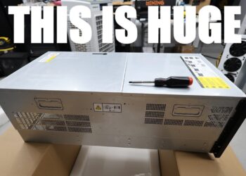 INSANE 7U GPU Server! 8x RTX 5090 Build for AI & GPU Rentals | One Chassis Unboxing