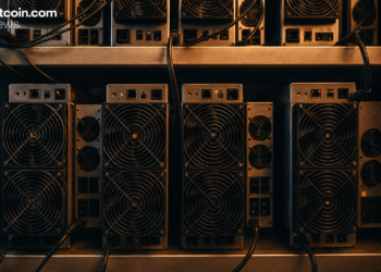 Bitcoin Mining Revenue Remains Thin — Yet Hashrate Refuses to Blink