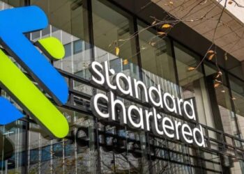 Standard Chartered slashes XRP year-end target to $2.80