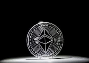 Binance ETH Reserve Hits Lowest Level Since 2024 as Stablecoin Balances Surge