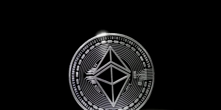 Binance ETH Reserve Hits Lowest Level Since 2024 as Stablecoin Balances Surge