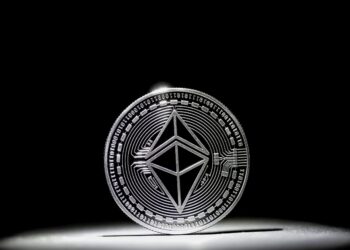 Ethereum Stablecoin Supply Hits $180B Record High as Public Crypto Fundraising Hits Two-Year Low