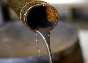 Oil reversal and crowded shorts keep crypto traders on edge