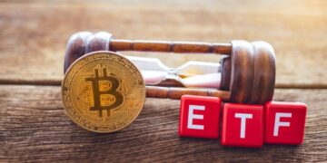 Bitcoin ETFs Lose $519M as Grayscale’s GSOL Pulls in Fresh Solana Demand