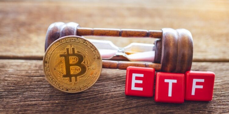 Bitcoin ETFs Lose $519M as Grayscale’s GSOL Pulls in Fresh Solana Demand