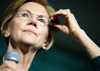 Crypto Oversight in the Spotlight After Warren Questions Federal Regulation