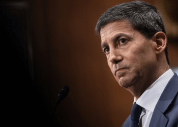 New Fed Chair Kevin Warsh Ditches Rate Signals, Bitcoin Slides as Nasdaq Bounces 1.5%