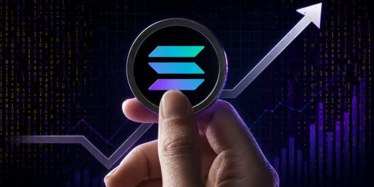 Solana Transactions Surge as Social Buzz Fades — What Does It Mean for SOL’s Next Rally?