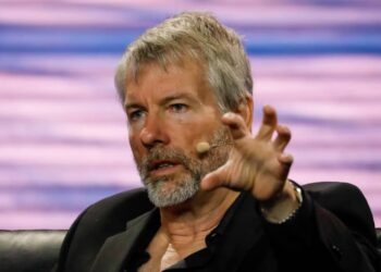 Buy or Sell? What Michael Saylor's Cryptic New Tweet Means for Bitcoin