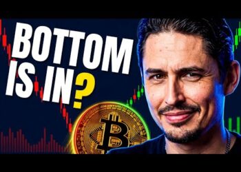 LEGENDARY Bitcoin Bottom Signal RETURNS!