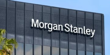 Morgan Stanley Targets Ethereum and Solana ETF Market Share Amid Intensifying Fee Competition