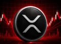 XRP Falls Below $1 as Experts Recall Bitcoin's 470 ‘Death’ Calls