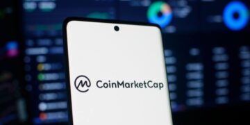 Binance-Owned Coinmarketcap Buys Coinglass as Data Debate Grows