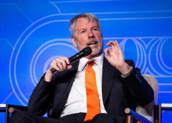 Strategy's Saylor Teases New Bitcoin Buy Despite Fed Hike and CLARITY Setback