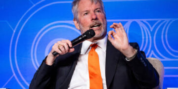 Strategy's Saylor Teases New Bitcoin Buy Despite Fed Hike and CLARITY Setback