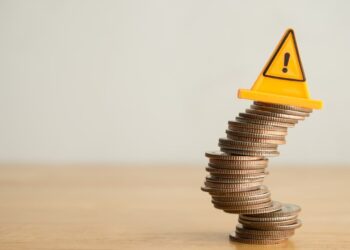 Experts Warn of Systemic Risks as Crypto Lending Vaults Cross $10B