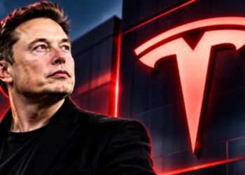 Tesla Stock Dips 3.3% Amid Flat Q3 Revenue and SpaceX Merger Wariness