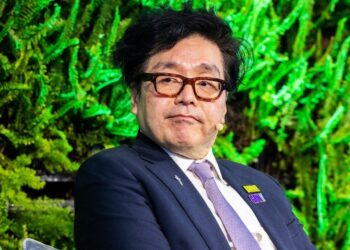 Tom Lee Says Bitmine Will Stop Buying ETH at 5% of Supply